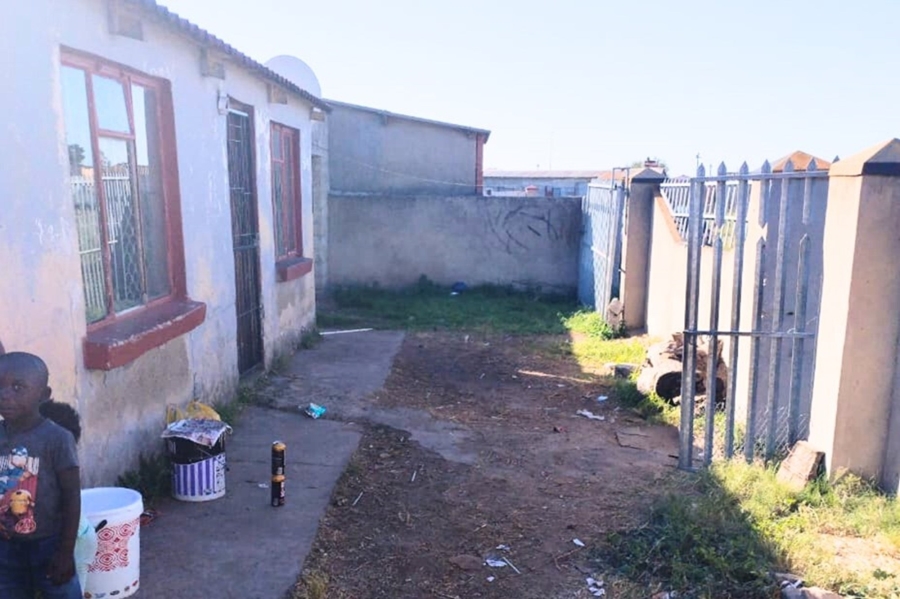 2 Bedroom Property for Sale in Kwazakhele Eastern Cape